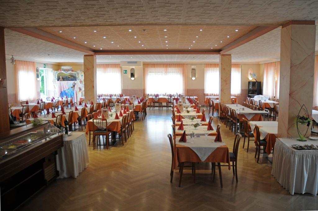 Albergo Alla Torre Siegler Im Thurm Merano Exterior photo